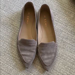 M Gemi pointy toe suede flats in EUC